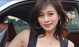 娱乐圈八卦最新今天内爆料,某明星恋情曝光，疑与神秘富二代牵手同行！